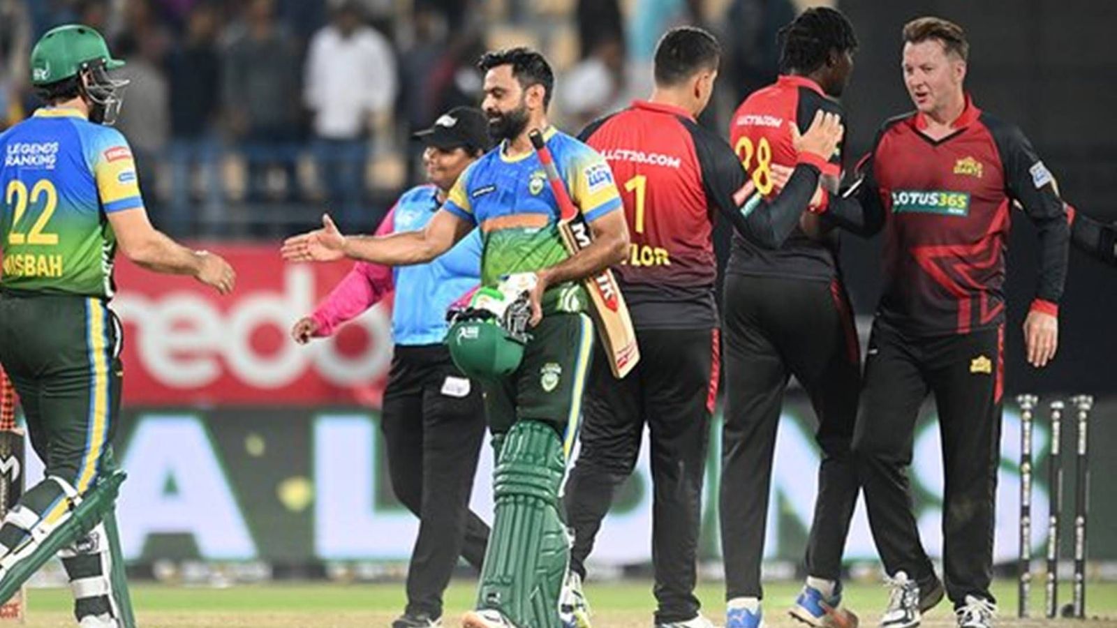 Shahid Afridi's Asia Lions register crushing 7-wicket victory against World Giants in LLC final, Jacques Kallis' 78-run knock goes in vain  Shahid Afridi's Asia Lions register crushing 7-wicket victory against World Giants in LLC final, Jacques Kallis' 78-run knock goes in vain