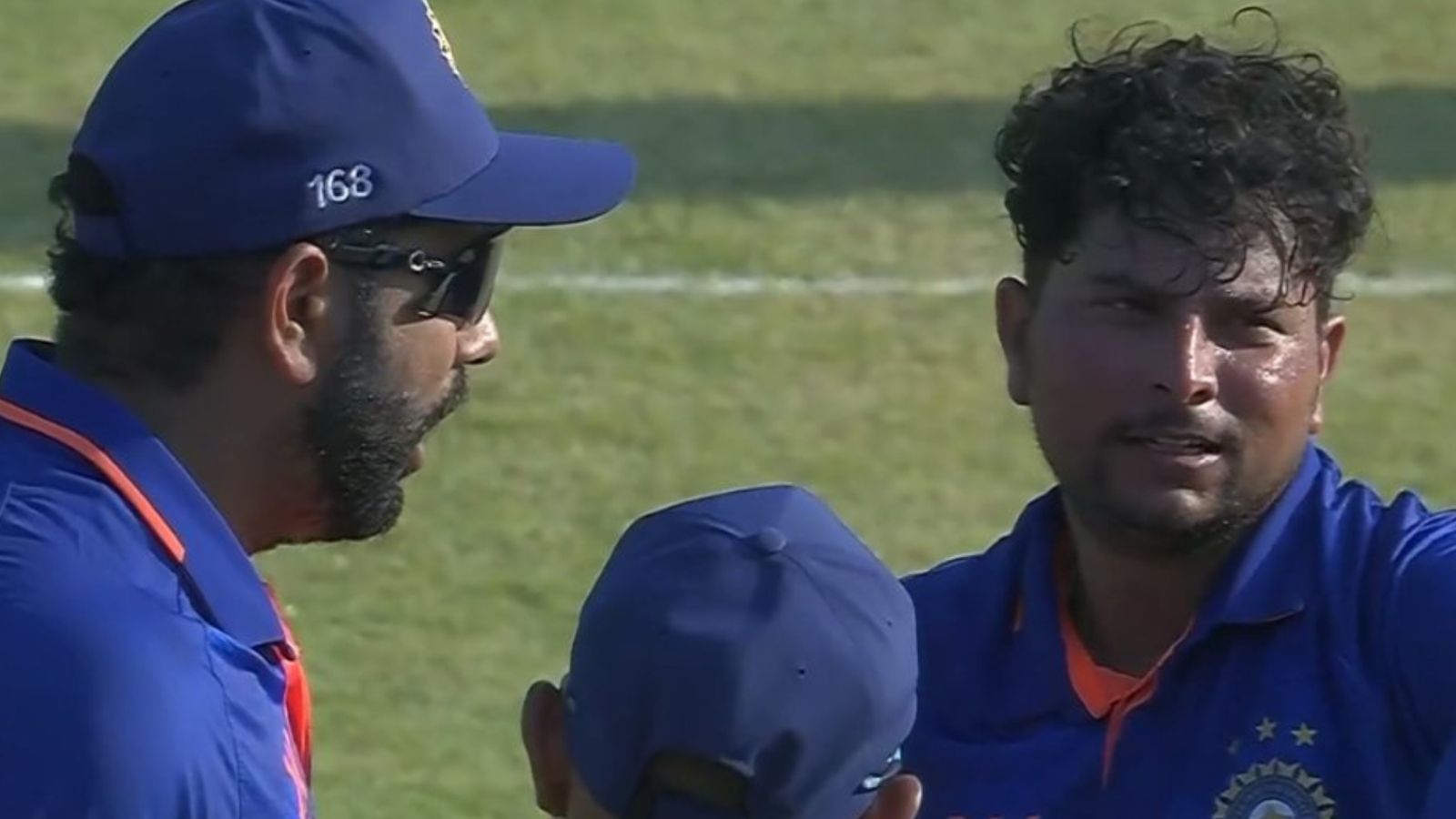 Watch: Livid Rohit Sharma brutally snaps at Kuldeep Yadav for wrong DRS call in 3rd ODI against Australia Watch: Livid Rohit Sharma brutally snaps at Kuldeep Yadav for wrong DRS call in 3rd ODI against Australia