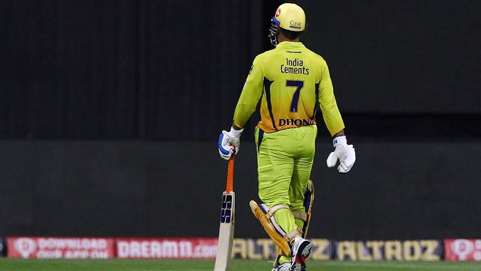 MS Dhoni doubtful for IPL 2023 opener against Gujarat Titans: Report MS Dhoni doubtful for IPL 2023 opener against Gujarat Titans: Report
