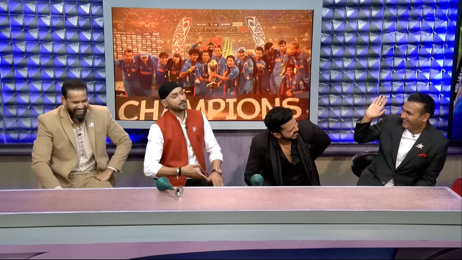 Sehwag trolls Sreesanth as bowler reveals his performances used to be better after hugging Harbhajan, Turbanator says 'Bhul jao yaar' Sehwag trolls Sreesanth as bowler reveals his performances used to be better after hugging Harbhajan, Turbanator says 'Bhul jao yaar'