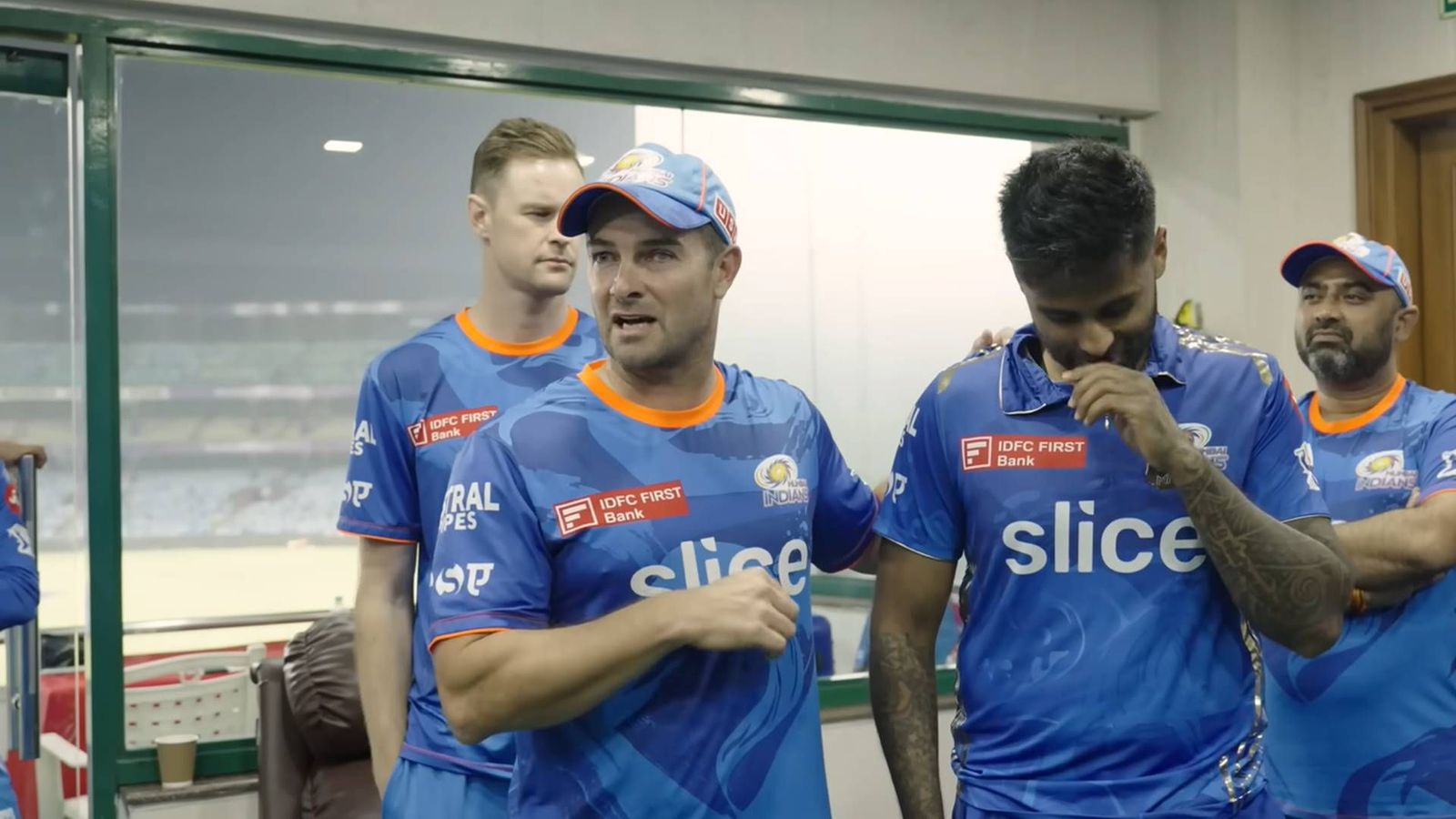 MI head coach Mark Boucher reveals Suryakumar Yadav met him in bathroom after getting hit above eye to say 'I actually want to bat fourth' MI head coach Mark Boucher reveals Suryakumar Yadav met him in bathroom after getting hit above eye to say 'I actually want to bat fourth'