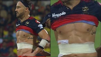 '...I thought I went at it with my rib': Faf du Plessis reveals he batted despite discomfort during RCB's run chase SportsTak