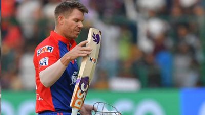 IPL 2023: 16 bats, gloves, pads and other equipment belonging to David Warner and other Delhi Capitals players stolen in transit SportsTak