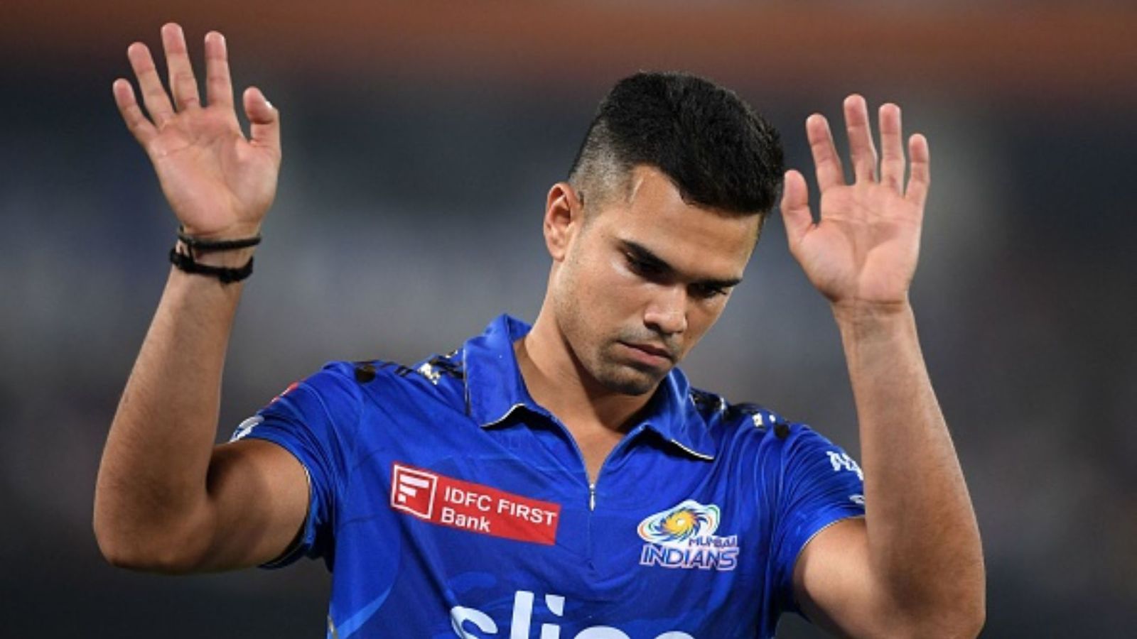 Former Pakistan captain criticises Arjun Tendulkar for lack of pace and poor alignment, says 'Sachin could've done...' Former Pakistan captain criticises Arjun Tendulkar for lack of pace and poor alignment, says 'Sachin could've done...'