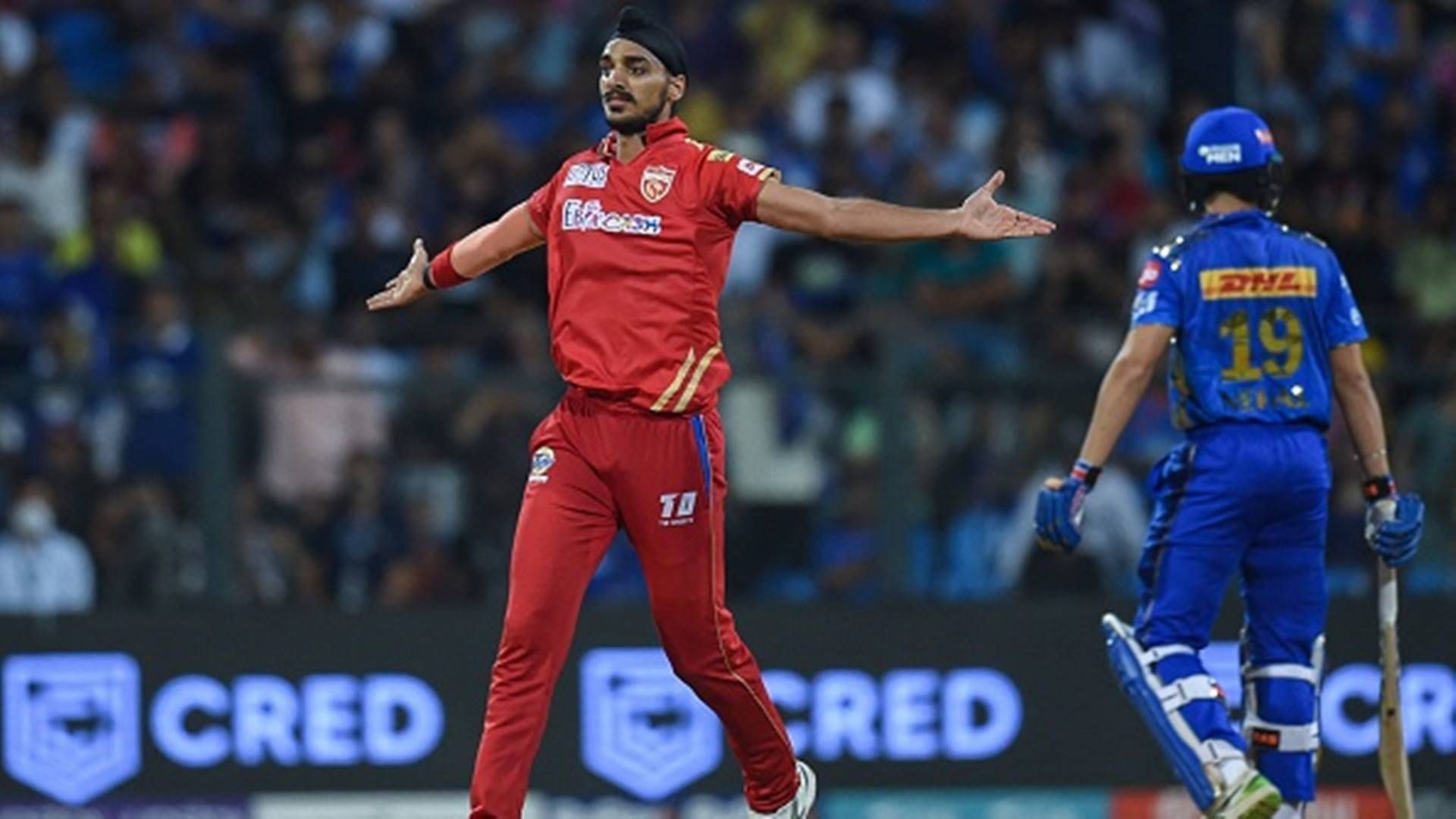 After breaking two middle stumps in last over, Arshdeep Singh reveals how he solved his no-ball problem SportsTak