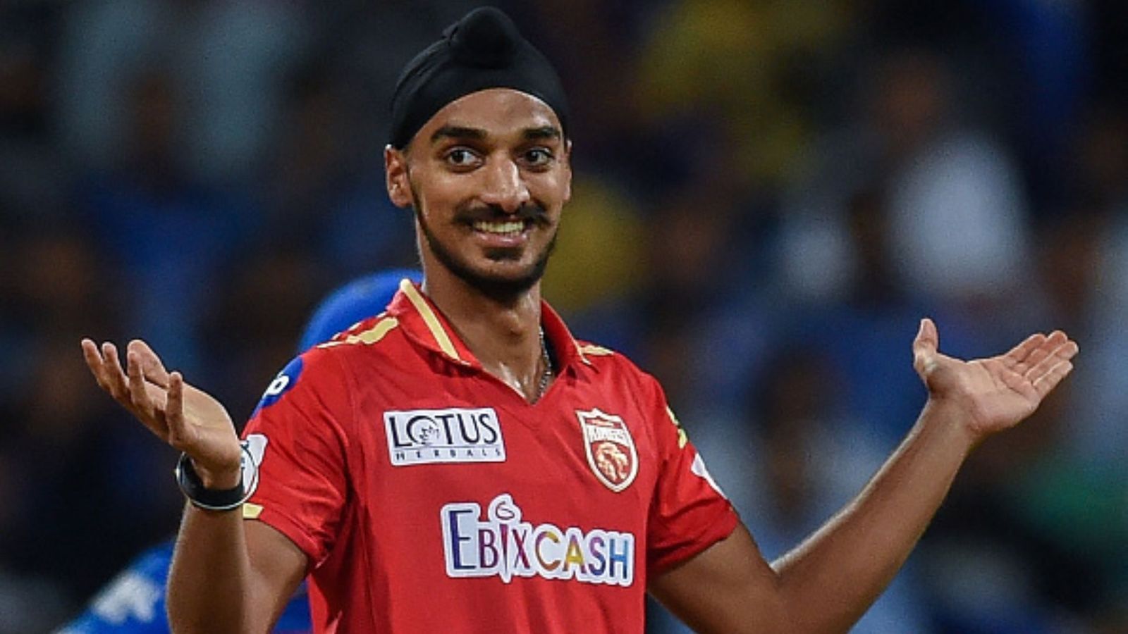 IPL 2023 Purple Cap: Arshdeep Singh dethrones Mohammed Siraj after mindblowing spell against Mumbai Indians IPL 2023 Purple Cap: Arshdeep Singh dethrones Mohammed Siraj after mindblowing spell against Mumbai Indians