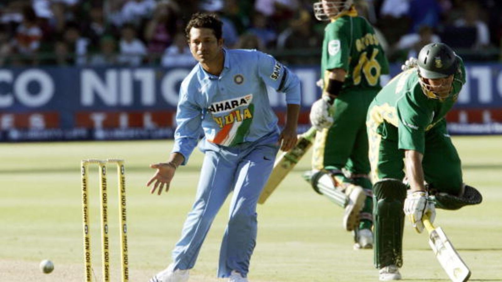 Sachin at 50: Did you know the Master Blaster once successfully defended 6 runs in the final over of an important tournament semifinal! Sachin at 50: Did you know the Master Blaster once successfully defended 6 runs in the final over of an important tournament semifinal!