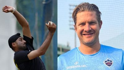 IPL 2023: Harbhajan Singh rips into Delhi Capitals' batting woes, says, '... should also play Shane Watson' SportsTak