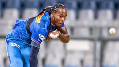 Jofra Archer fumes after report of new elbow surgery becomes publi SportsTak