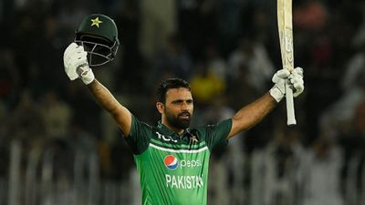 PAK vs NZ: Fakhar Zaman ton, Imam-ul-Haq 50 negates Daryl Mitchell's century as Pakistan claw to 500th ODI victory after 103 days SportsTak