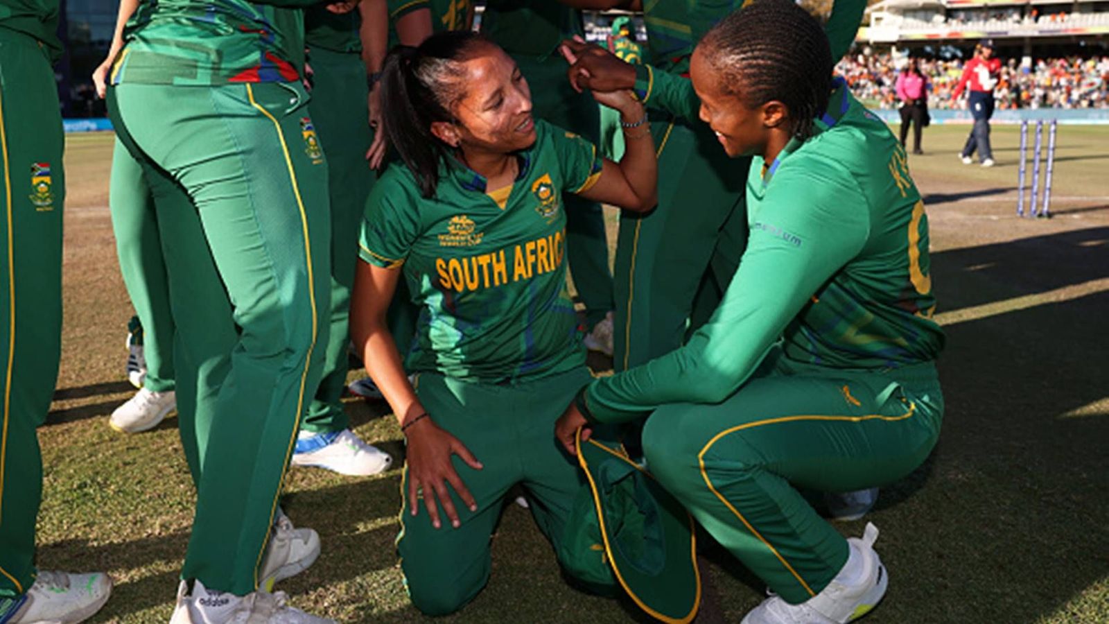 South Africa's highest T20I and ODI wicket-taker announces retirement from international cricket South Africa's highest T20I and ODI wicket-taker announces retirement from international cricket