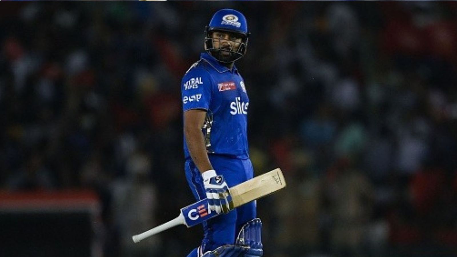 '... it does take an emotional toll': RCB batting coach Sanjay Bangar feels pressure of captaincy is affecting Rohit Sharma's form '... it does take an emotional toll': RCB batting coach Sanjay Bangar feels pressure of captaincy is affecting Rohit Sharma's form
