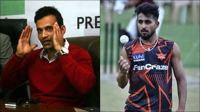 'League's fastest bowler sitting out baffles me': Irfan Pathan feels SRH are not handling Umran Malik properly SportsTak