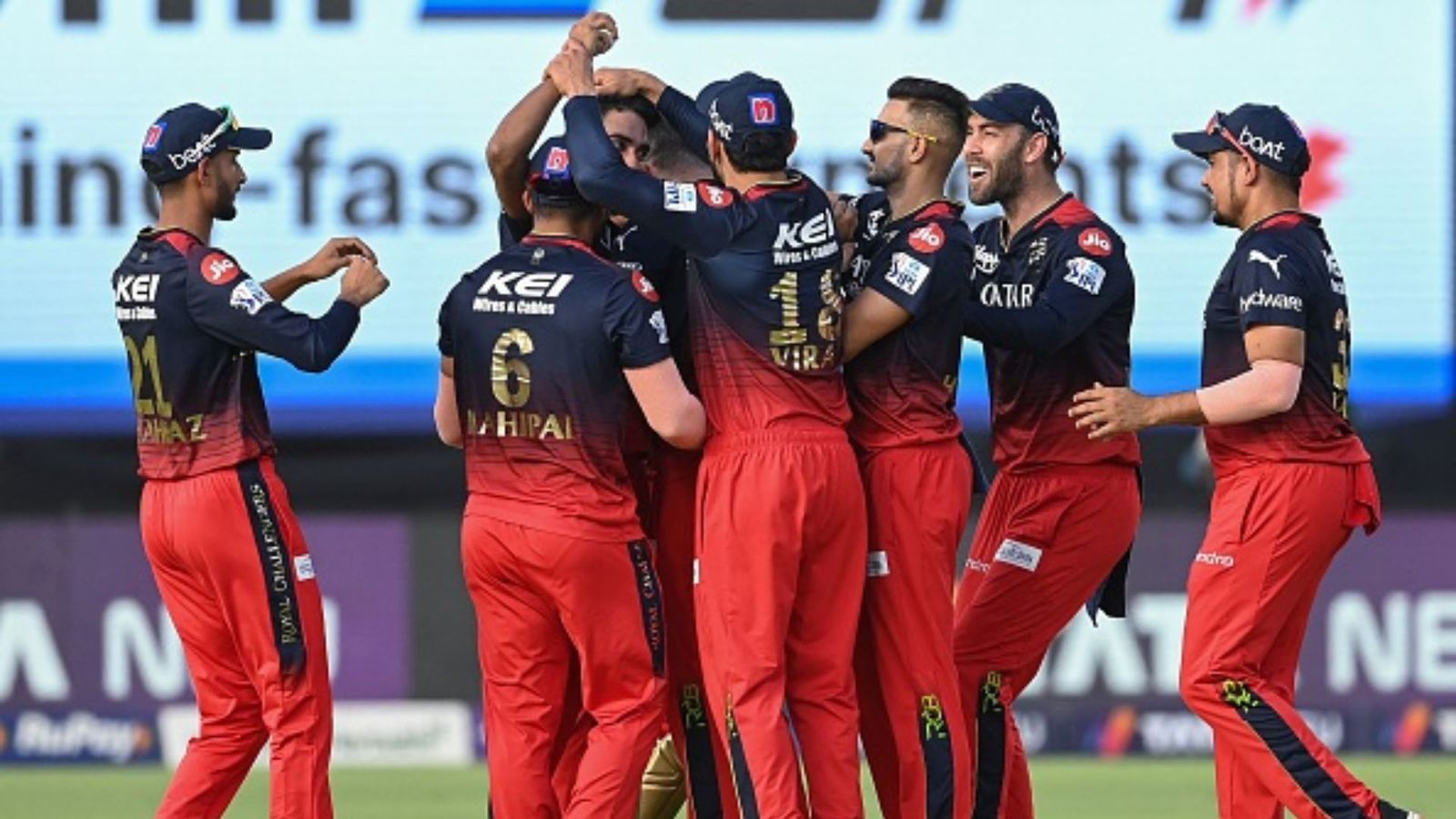 Rajasthan Royals left stunned by RCB bowlers, bowled out for third-lowest ever IPL score to close in on elimination
 Rajasthan Royals left stunned by RCB bowlers, bowled out for third-lowest ever IPL score to close in on elimination