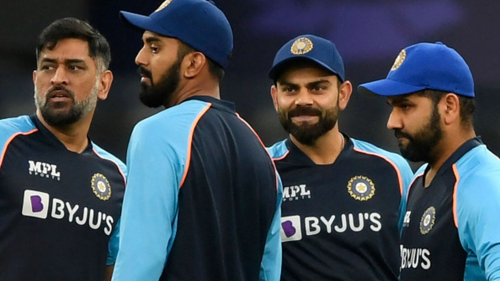 KL Rahul dissects the difference in captaincy styles of MS Dhoni, Virat Kohli and Rohit Sharma, explains each skipper's biggest strength KL Rahul dissects the difference in captaincy styles of MS Dhoni, Virat Kohli and Rohit Sharma, explains each skipper's biggest strength