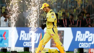 'Everything he touches turns to gold': CSK legend heaps praise on MS Dhoni after Chennai Super Kings storm into IPL 2023 final SportsTak