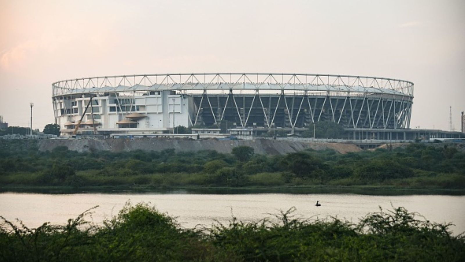 GT and MI Qualifier 2 weather report: If match is washed away by rain, then who will join CSK in IPL 2023 final? GT and MI Qualifier 2 weather report: If match is washed away by rain, then who will join CSK in IPL 2023 final?