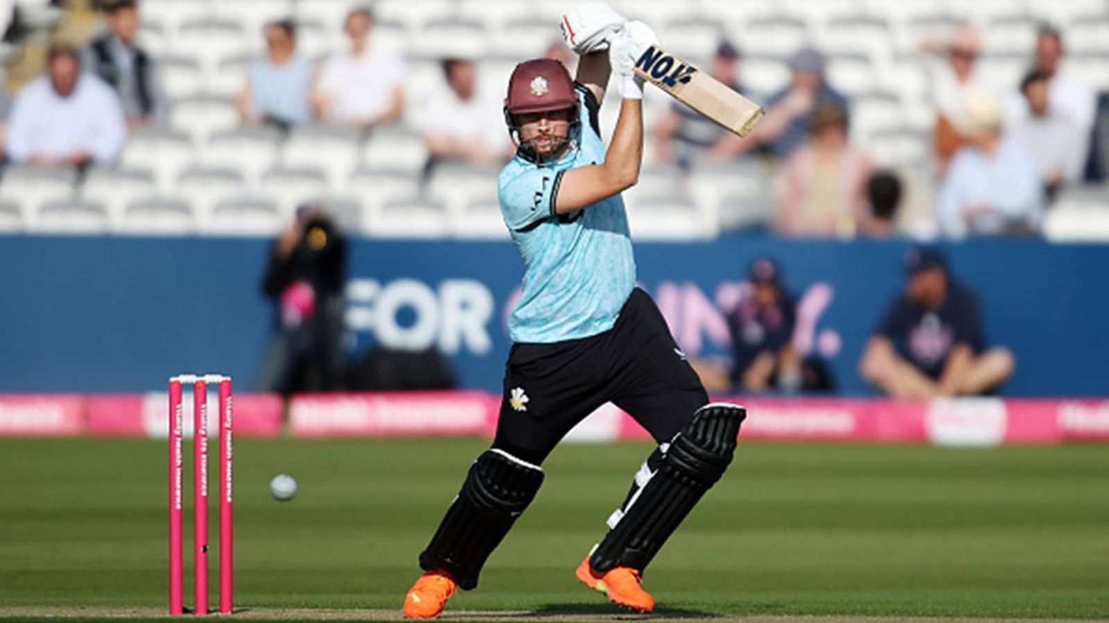 After getting ruled out of IPL 2023 due to injury, RCB all-rounder smashes quickfire 43, takes 3 wickets for Sam Curran's side After getting ruled out of IPL 2023 due to injury, RCB all-rounder smashes quickfire 43, takes 3 wickets for Sam Curran's side