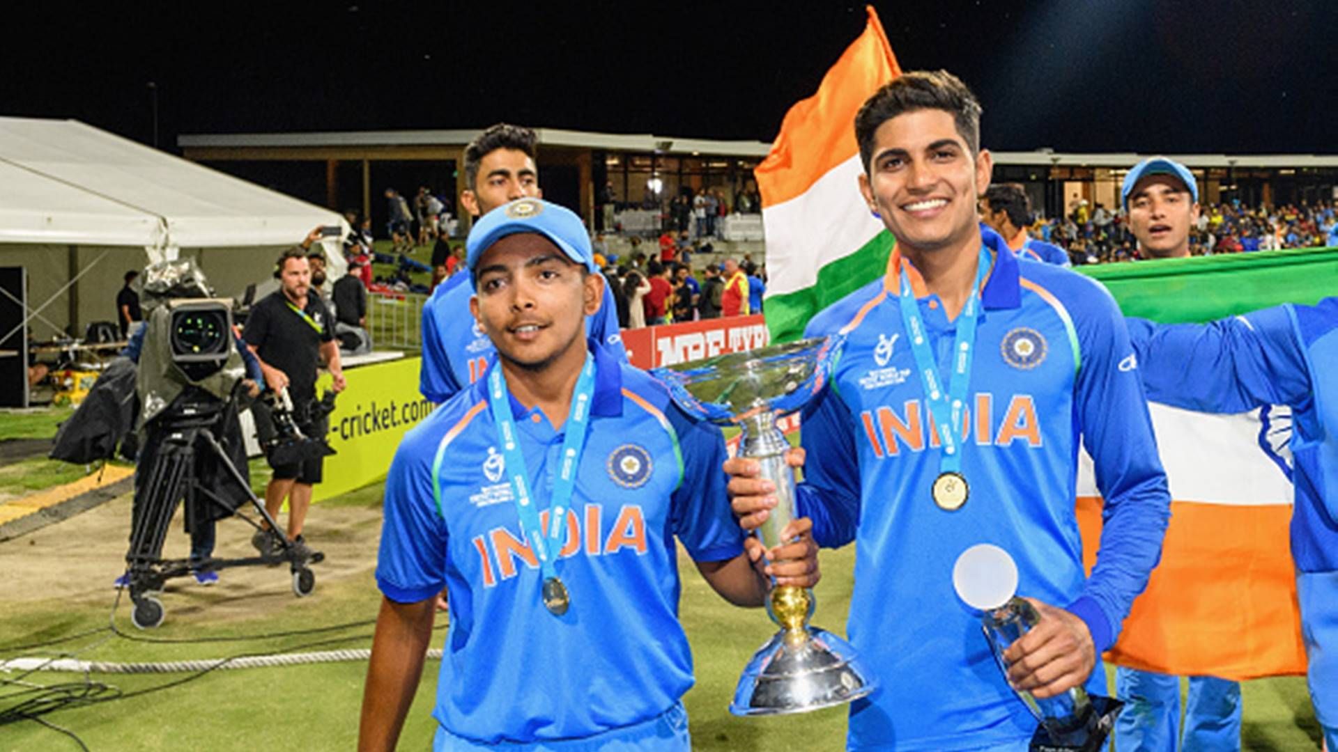 'Shaw thinks he is a star and nobody can touch him': Former India all-rounder wants Prithvi to learn from Shubman Gill SportsTak