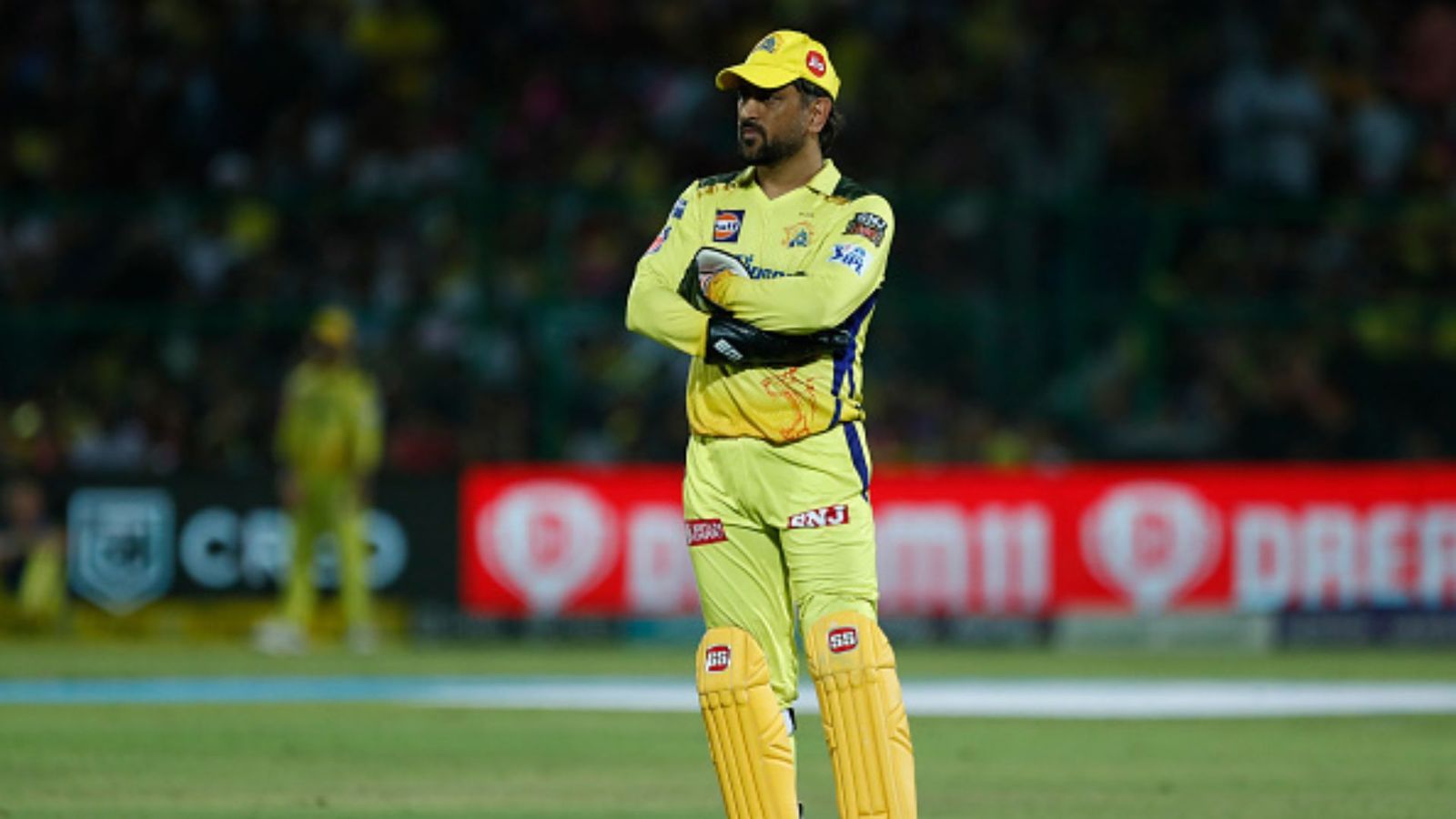 Watch: Video of MS Dhoni strapping his injured left knee during IPL 2023 breaks the internet, fans get emotional Watch: Video of MS Dhoni strapping his injured left knee during IPL 2023 breaks the internet, fans get emotional