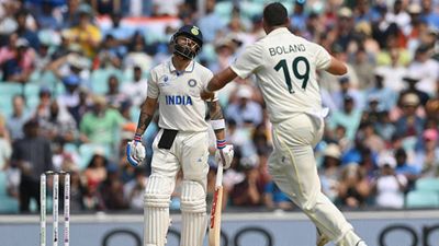 Virat Kohli becomes 5th Indian to achieve rare feat in fourth innings of a Test match SportsTak
