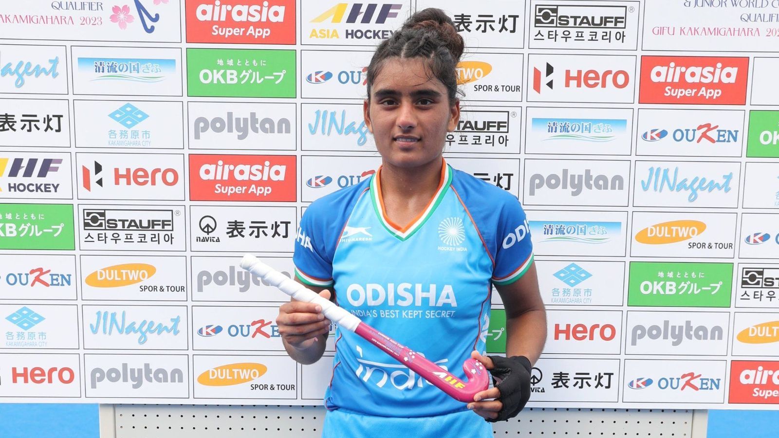 'First thing, I will get them smartphones': India's Junior Asia Cup hero wants to make sure her parents do not miss anymore of her tournaments 'First thing, I will get them smartphones': India's Junior Asia Cup hero wants to make sure her parents do not miss anymore of her tournaments