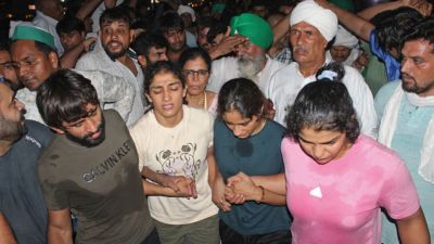 Did not ask for exemptions, will quit wrestling if proven: Protesting wrestlers after Yogeshwar Dutt's claims of bias SportsTak