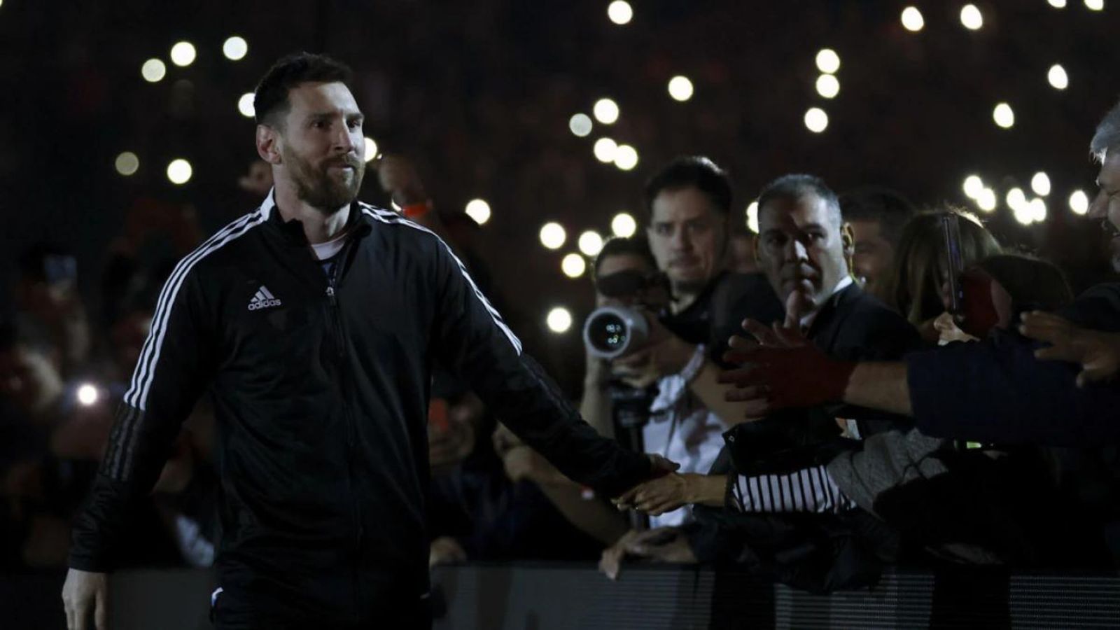 Watch: Lionel Messi fan travels more than 1900 km to meet his hero, returns home disappointed Watch: Lionel Messi fan travels more than 1900 km to meet his hero, returns home disappointed