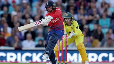 Women's Ashes: Ellyse Perry hits two consecutive sixes in final over but Australia still lose last-ball thriller by 3 runs SportsTak
