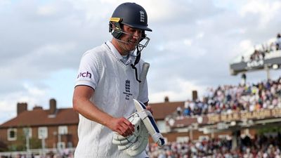 England fast bowler Stuart Broad announces shock retirement during fifth Ashes Test SportsTak