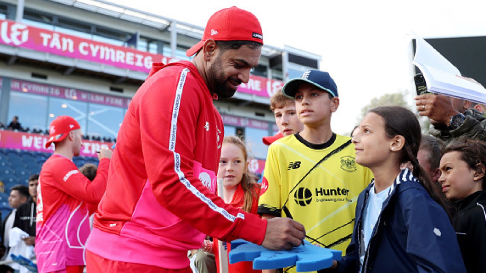 Dinesh Karthik rates this Pakistani pacer the best white-ball bowler in the World Cricket Dinesh Karthik rates this Pakistani pacer the best white-ball bowler in the World Cricket