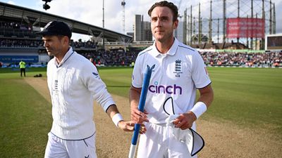 'Will England even take him to India?': Steve Harmison feels James Anderson should have retired alongside Stuart Broad SportsTak