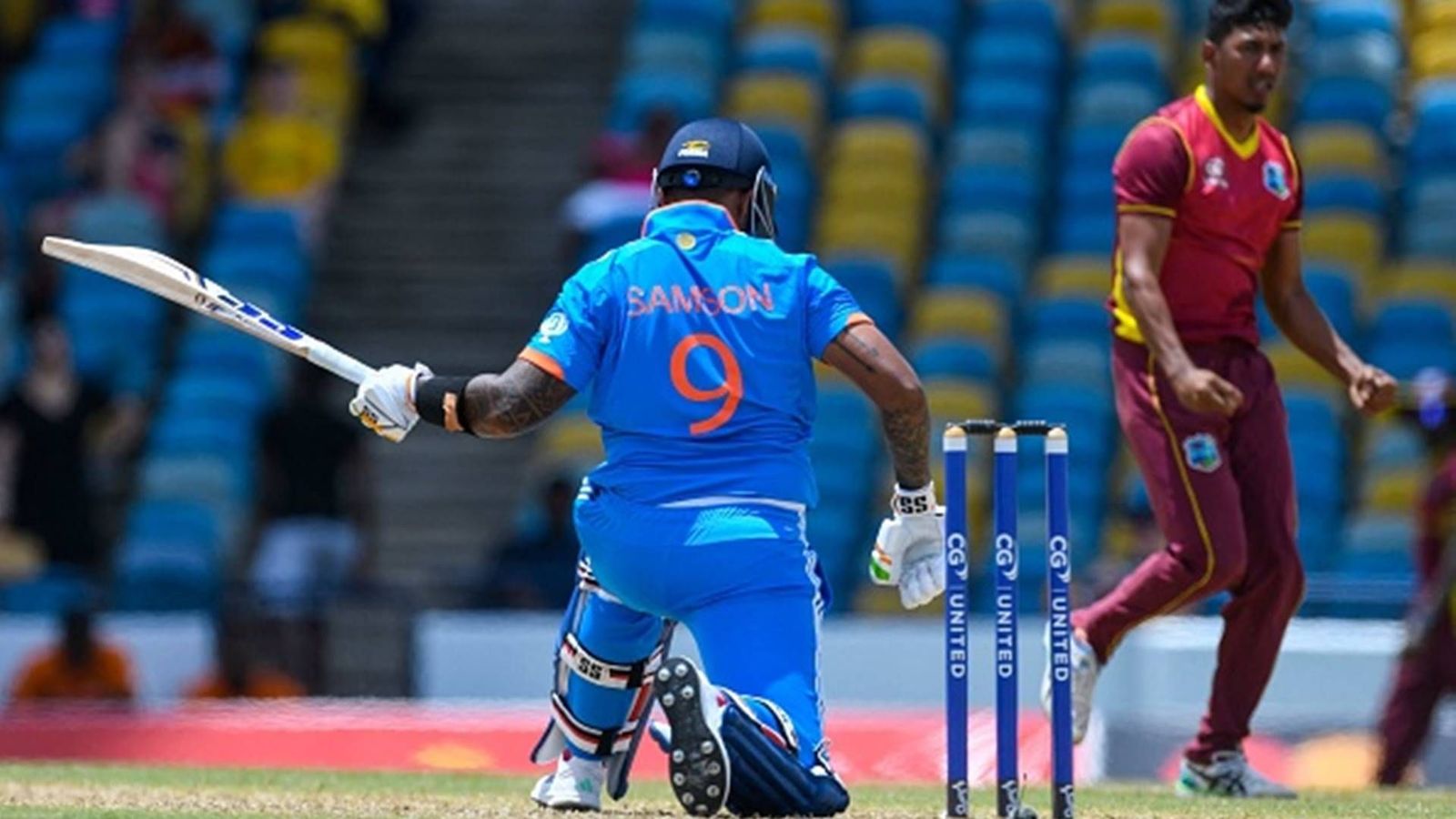 Kamran Akmal slams Indian think tank for sending Sanju Samson at no.6 in first T20I Kamran Akmal slams Indian think tank for sending Sanju Samson at no.6 in first T20I