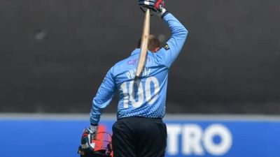 Prithvi Shaw continues to wreak havoc in One Day Cup, smokes another ton to power Northamptonshire to victory SportsTak