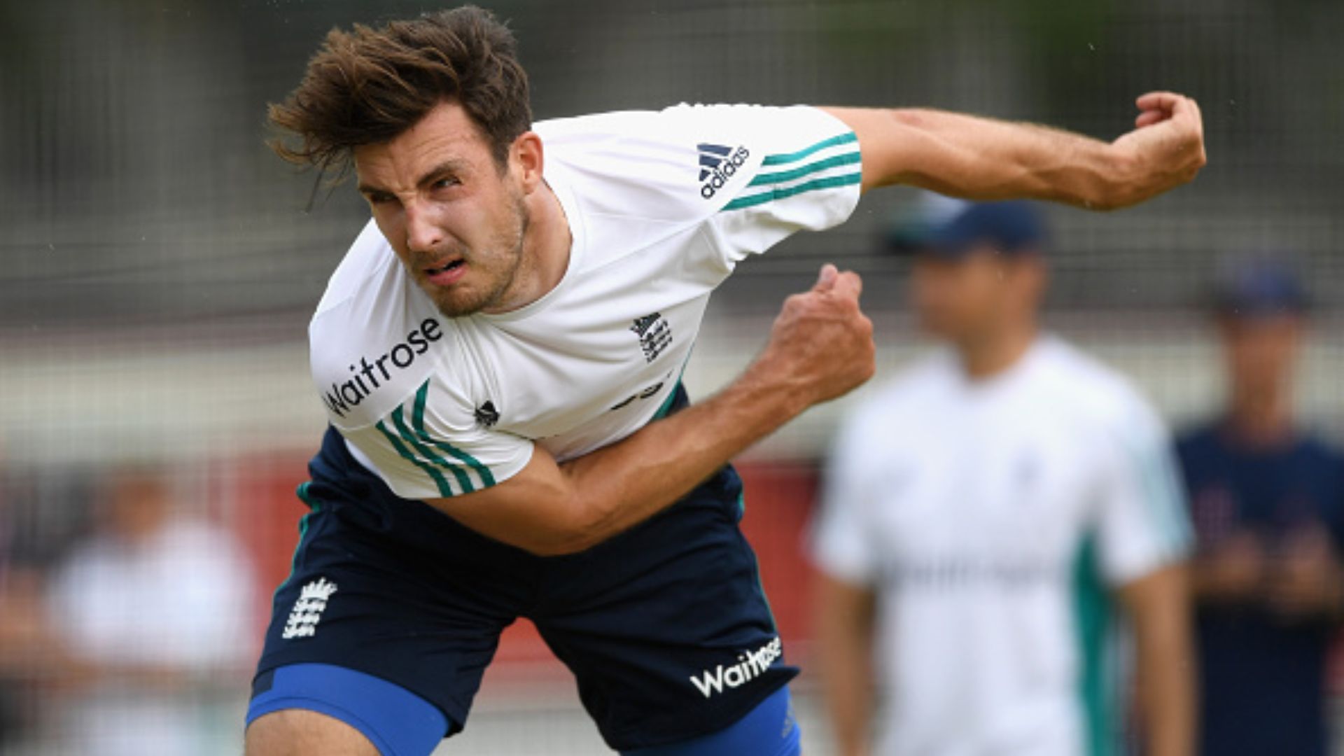 'I have admitted defeat': England fast bowler, who won Ashes thrice, surrenders to injury, announces retirement from cricket SportsTak