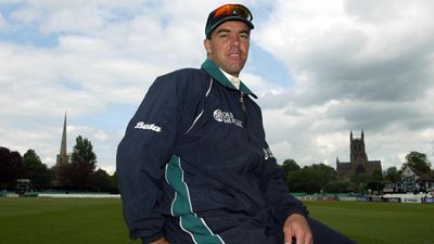 Zimbabwe legend Heath Streak's death at age 49 a HOAX! SportsTak