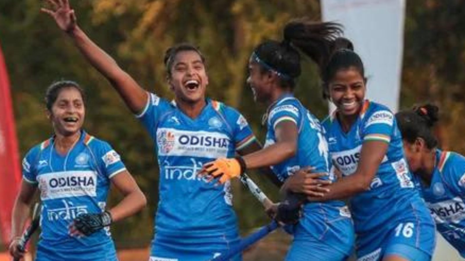Indian Junior Women's Hockey Team clinches 3rd place with a stellar 6-2 victory over England in Dusseldorf Indian Junior Women's Hockey Team clinches 3rd place with a stellar 6-2 victory over England in Dusseldorf