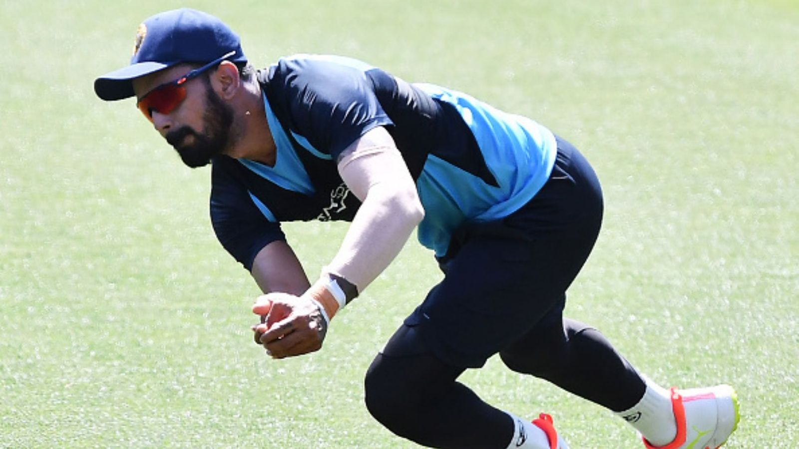 Asia Cup 2023: KL Rahul set to miss Pakistan fixture; bats one hour in nets but wicket-keeping remains a massive challenge Asia Cup 2023: KL Rahul set to miss Pakistan fixture; bats one hour in nets but wicket-keeping remains a massive challenge