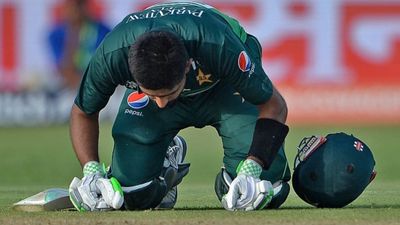 Ton-up Babar Azam busts Pakistan's all-time Asia Cup record, leaves behind Kohli to bag multiple milestones SportsTak