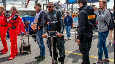 Formula One legend Lewis Hamilton extends career with Mercedes through 2025 SportsTak