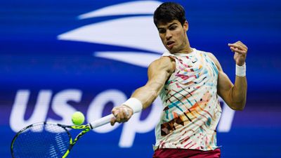 US Open: Alcaraz, Medvedev, Sabalenka advance to third round; Murray, Isner knocked out SportsTak