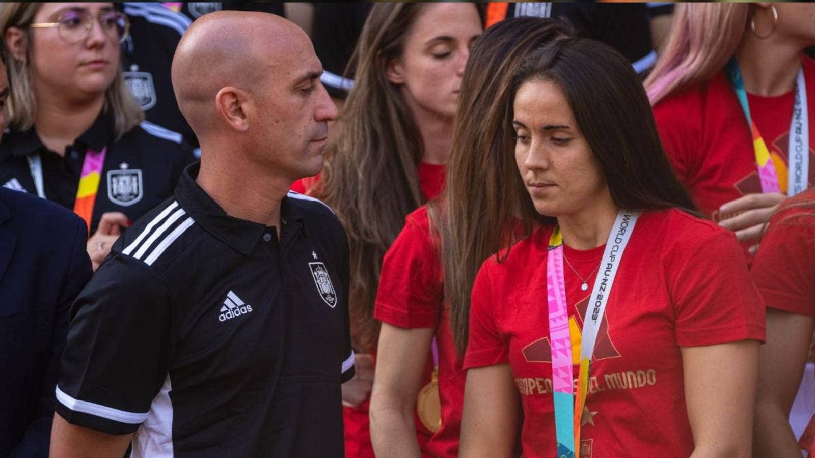 Luis Rubiales breaks silence over Women's World Cup controversial kiss as Spain open case against football chief Luis Rubiales breaks silence over Women's World Cup controversial kiss as Spain open case against football chief