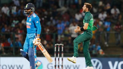 IND vs PAK: ‘Shaheen Shah Afridi staying rent free in our minds’ — Former India cricketer SportsTak