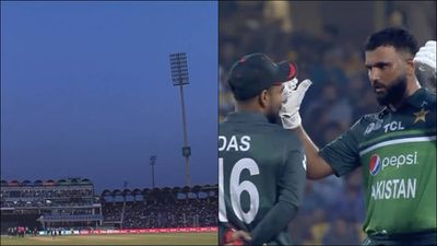 Floodlight stops working during Pakistan vs Bangladesh Asia Cup 2023 match causing a delay over 20 minutes SportsTak