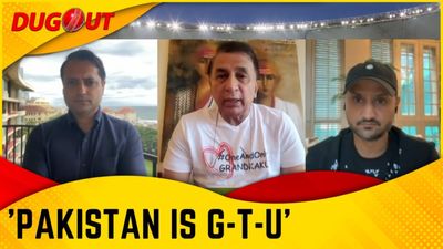DEBATE: Harbhajan and Gavaskar slam Pakistan for trending 'India Scared' | Sports Today SportsTak