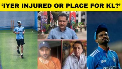 KL Rahul comes in for Shreyas Iyer, here is what Harbhajan and Gavaskar have to say about it SportsTak