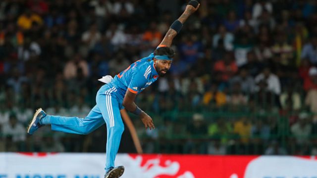 Asia Cup: Hardik is a different bowler once he hits the 140 kmph mark — India's bowling coach lauds Pandya Asia Cup: Hardik is a different bowler once he hits the 140 kmph mark — India's bowling coach lauds Pandya