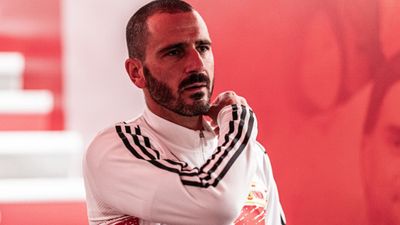 Leonardo Bonucci to sue former club Juventus amidst dispute with coach Allegri SportsTak