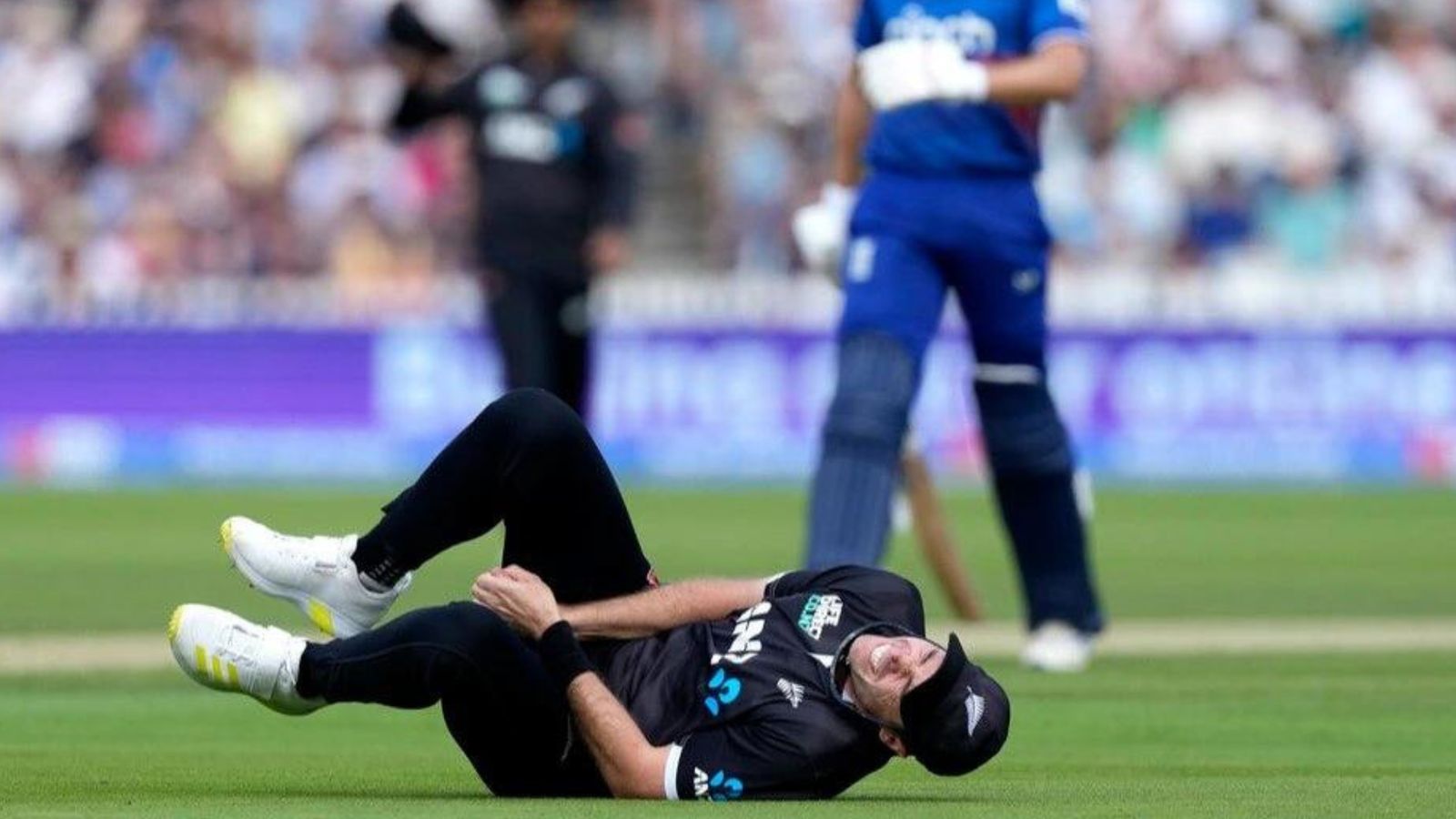 ENG vs NZ: New Zealand's ace pacer suffers major injury scare ahead of ODI World Cup ENG vs NZ: New Zealand's ace pacer suffers major injury scare ahead of ODI World Cup