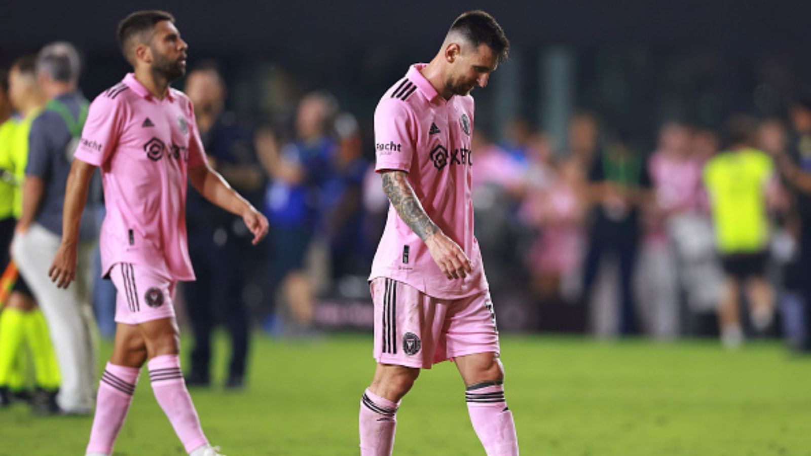 Inter Miami's 4-0 win over Toronto FC overshadowed by Lionel Messi and Jordi Alba's injury concerns Inter Miami's 4-0 win over Toronto FC overshadowed by Lionel Messi and Jordi Alba's injury concerns